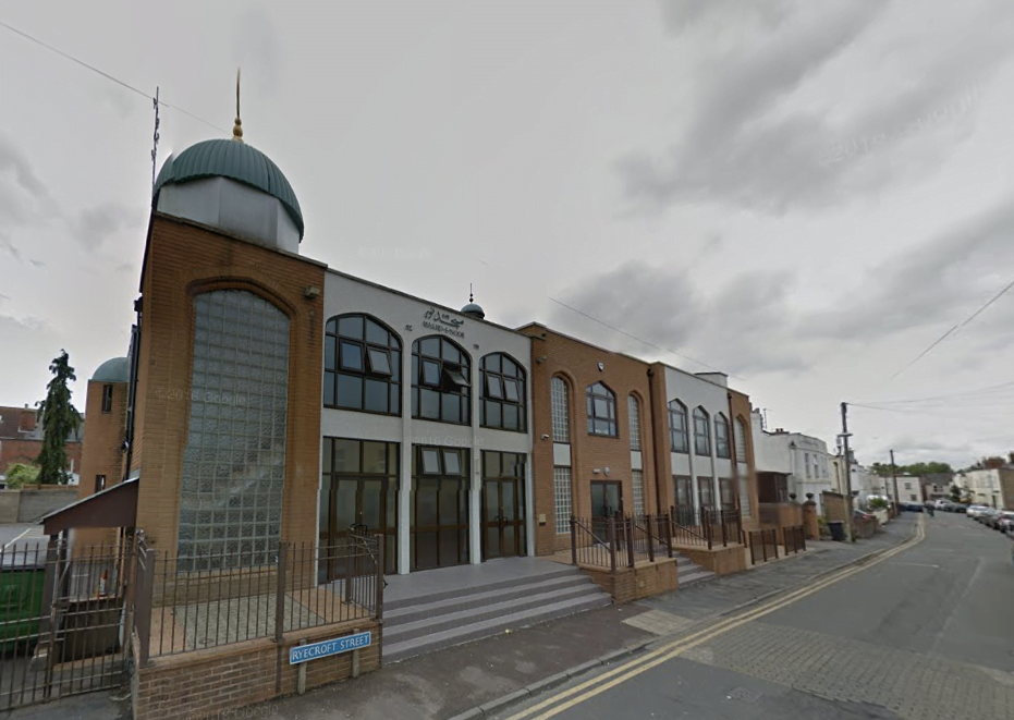 Home Gloucester Mosque Visit